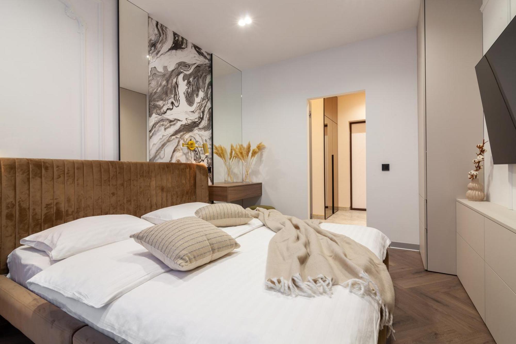 Apartment Shevchenko St.,New Building ลวีฟ ภายนอก รูปภาพ